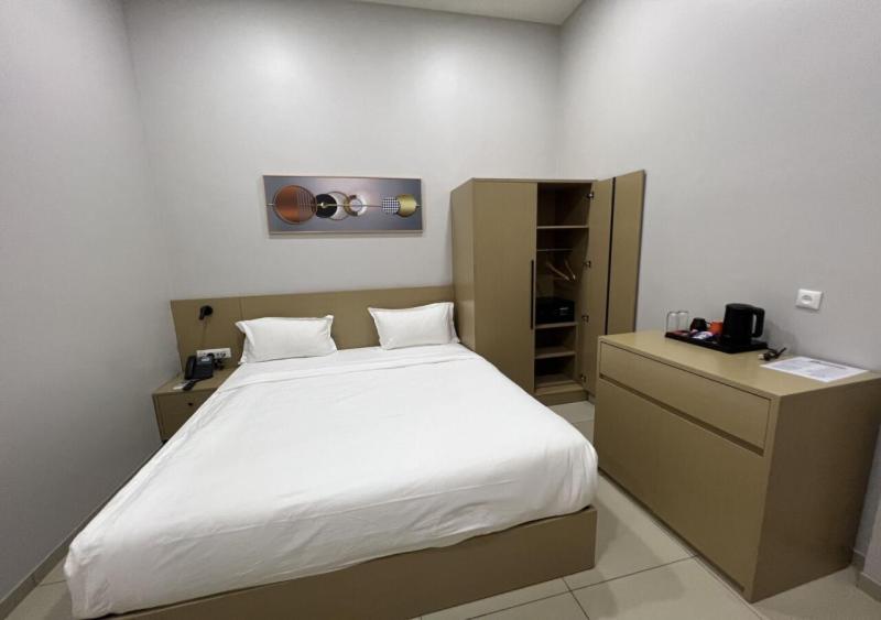 Ixoras Hotel Victoire Kinshasa Buitenkant foto